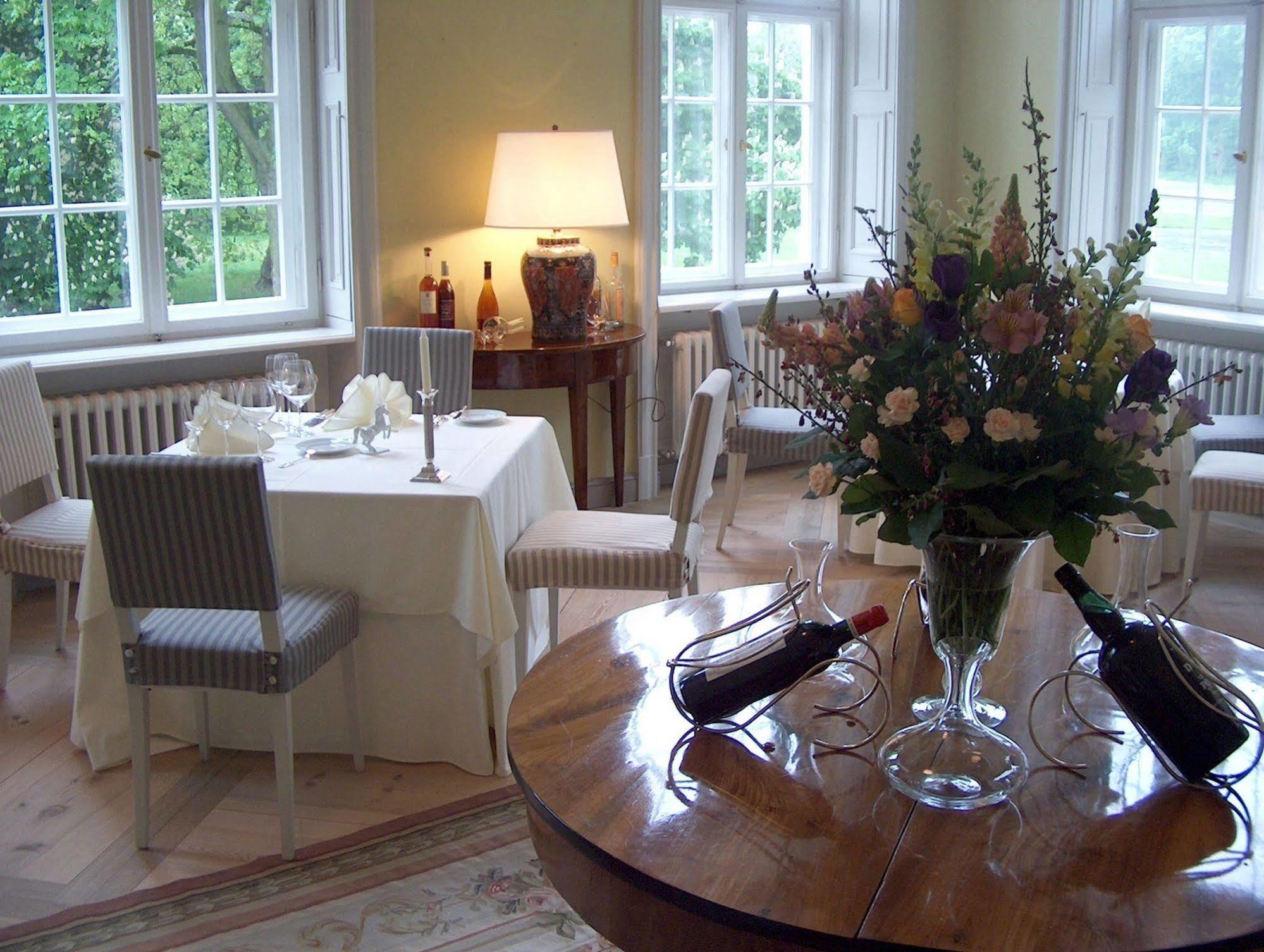 Hotel Schloss Neuhardenberg Εξωτερικό φωτογραφία