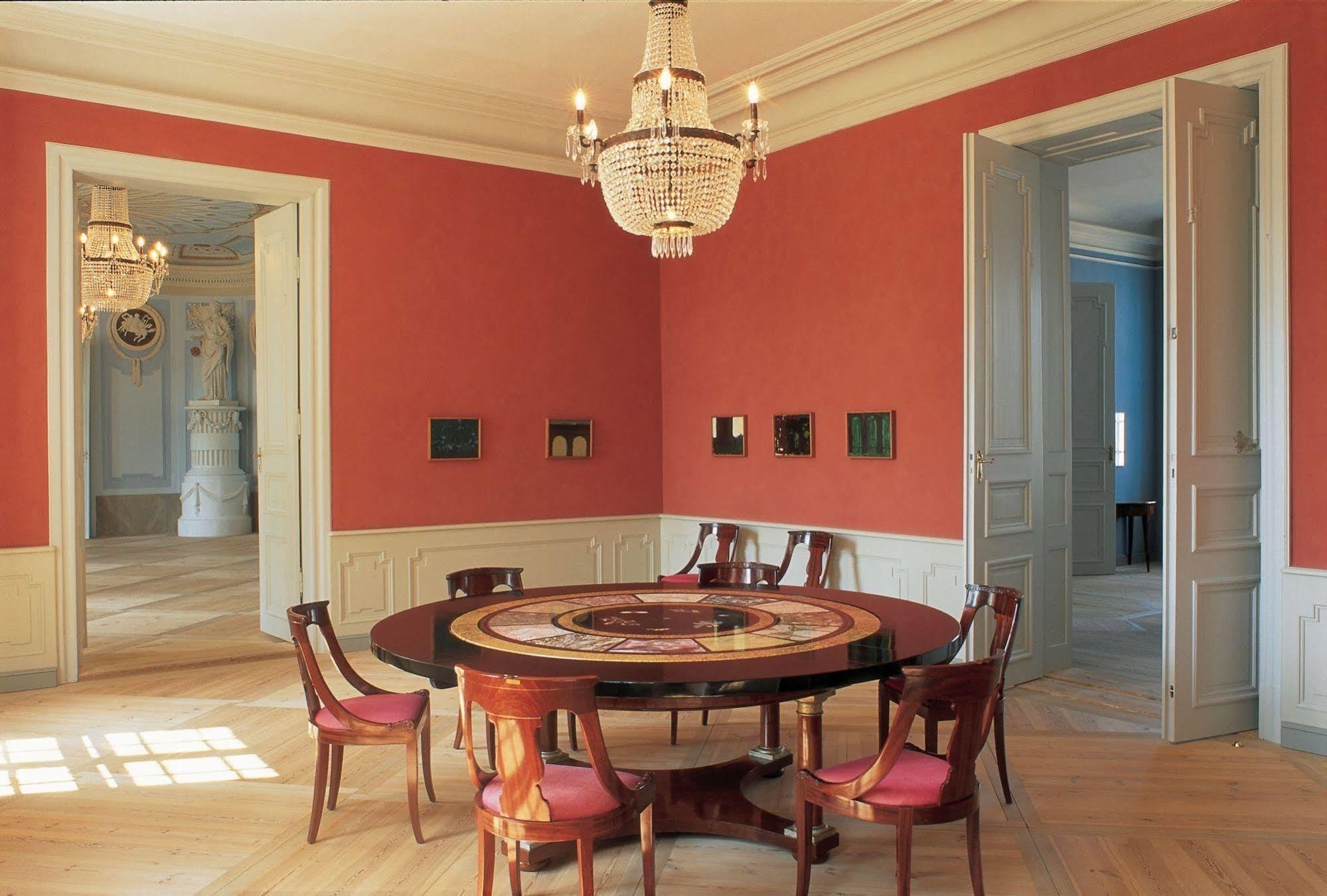 Hotel Schloss Neuhardenberg Ανέσεις φωτογραφία